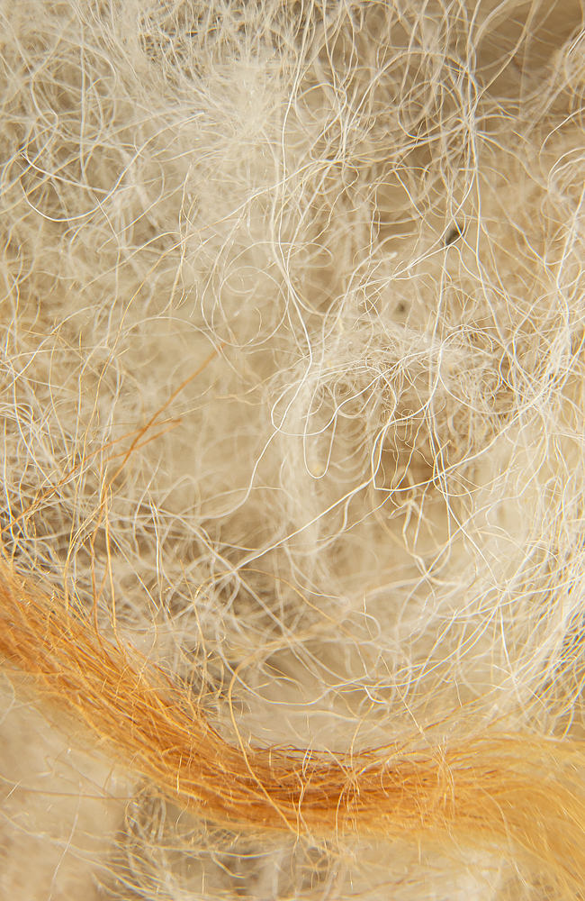 Semi-coarse light gray wool